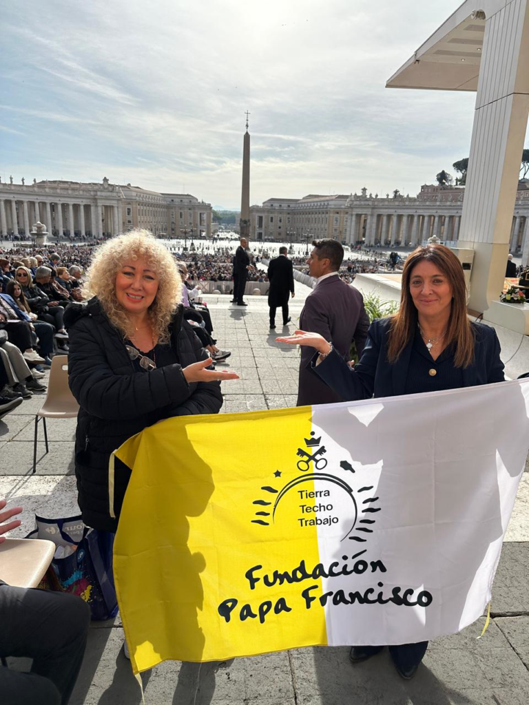 Presidente Liliana Sanucci y Relaciones Internacionales en el Vaticano